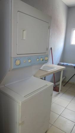 Casa Maraquita - For Rent - Laundry